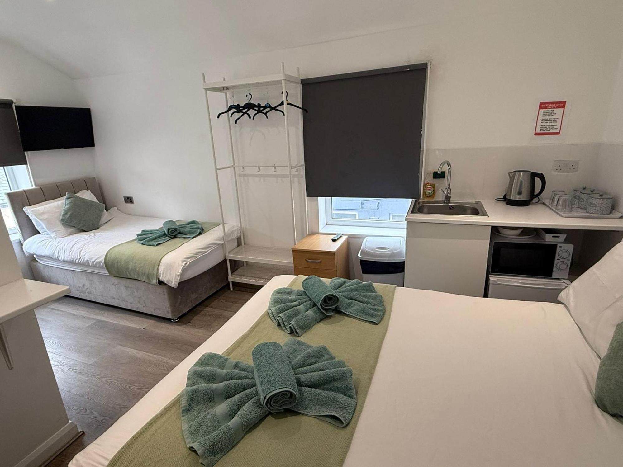 Araan House Hotel -Families And Couples Only — Photos 1